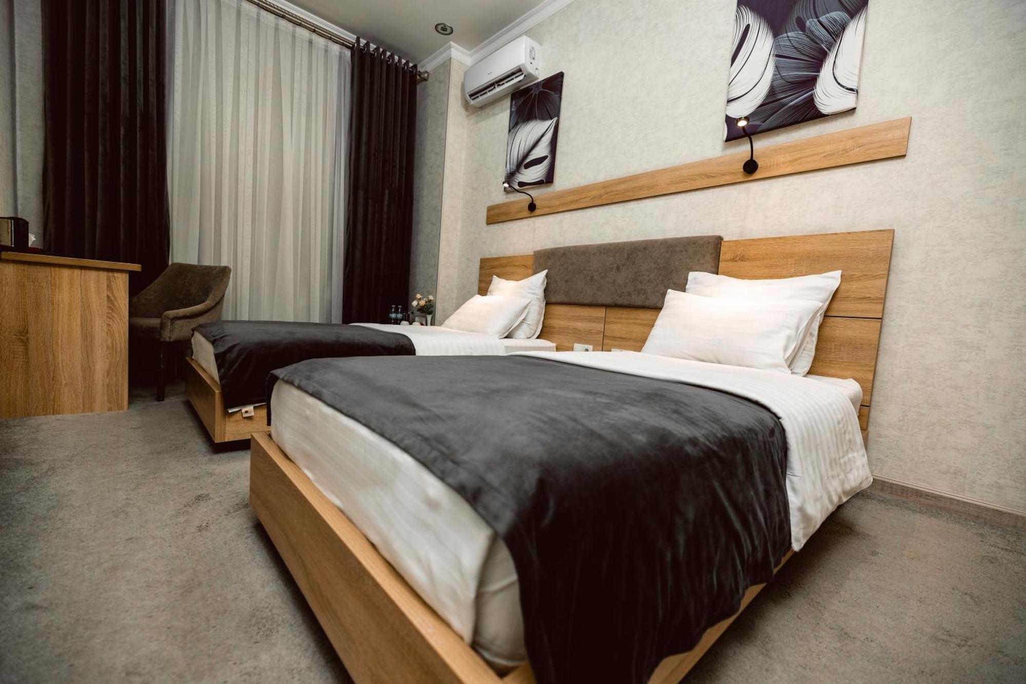 Art Residence Hotel Tashkent Esterno foto