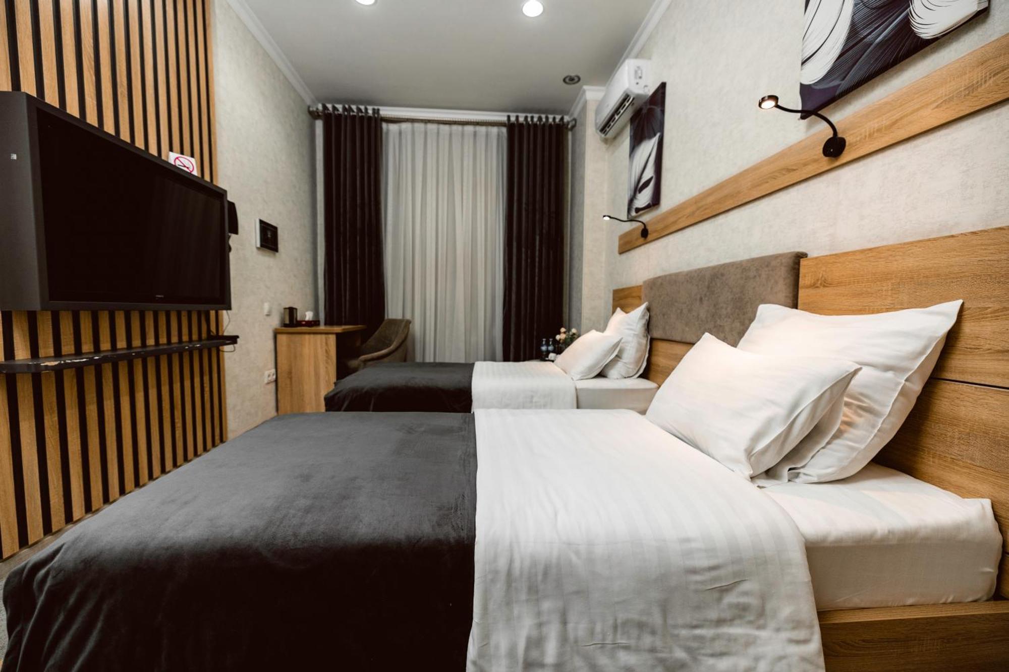 Art Residence Hotel Tashkent Esterno foto